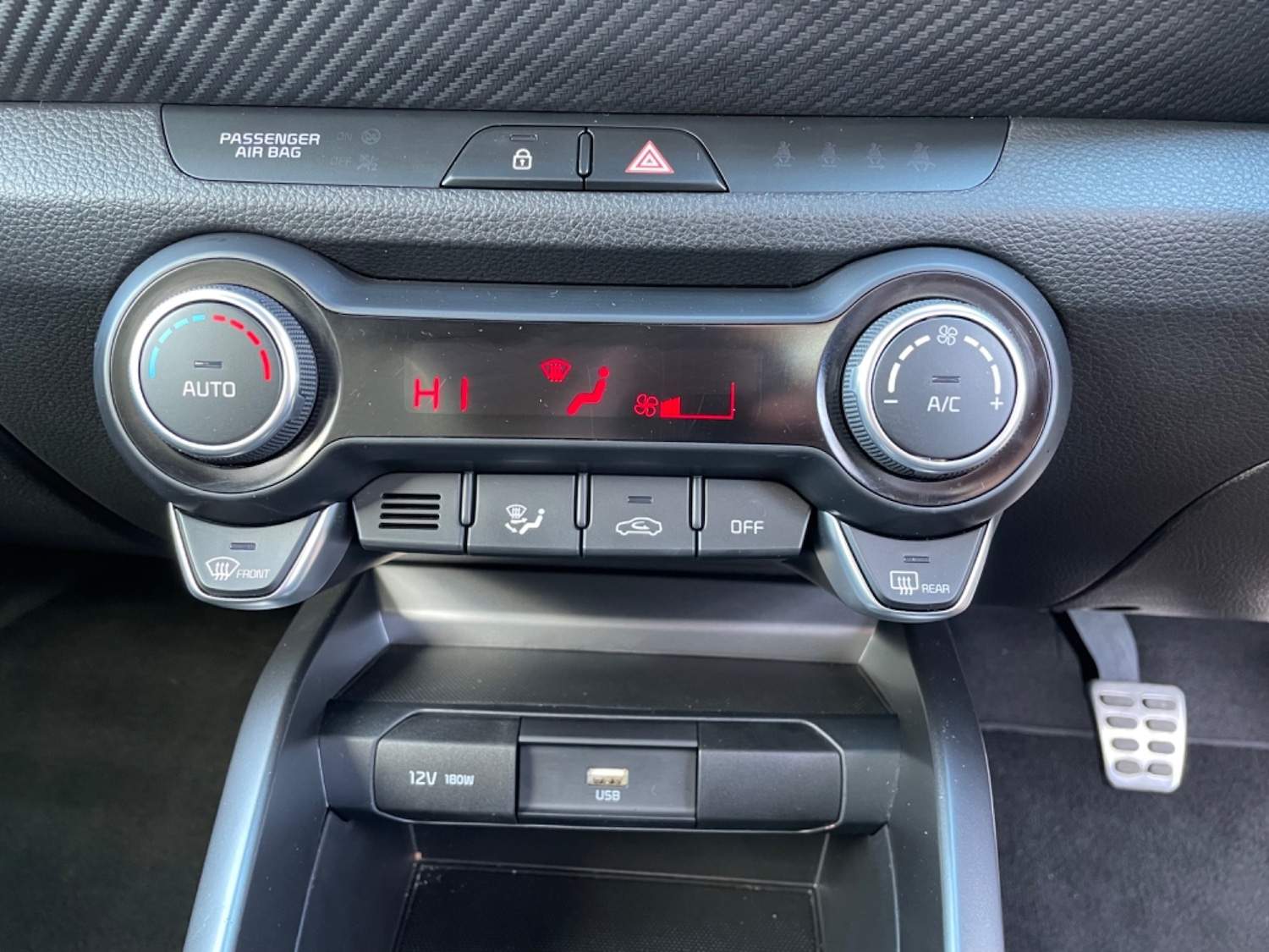 Used Kia Stonic 2022 for sale - 77457786: Photo 2