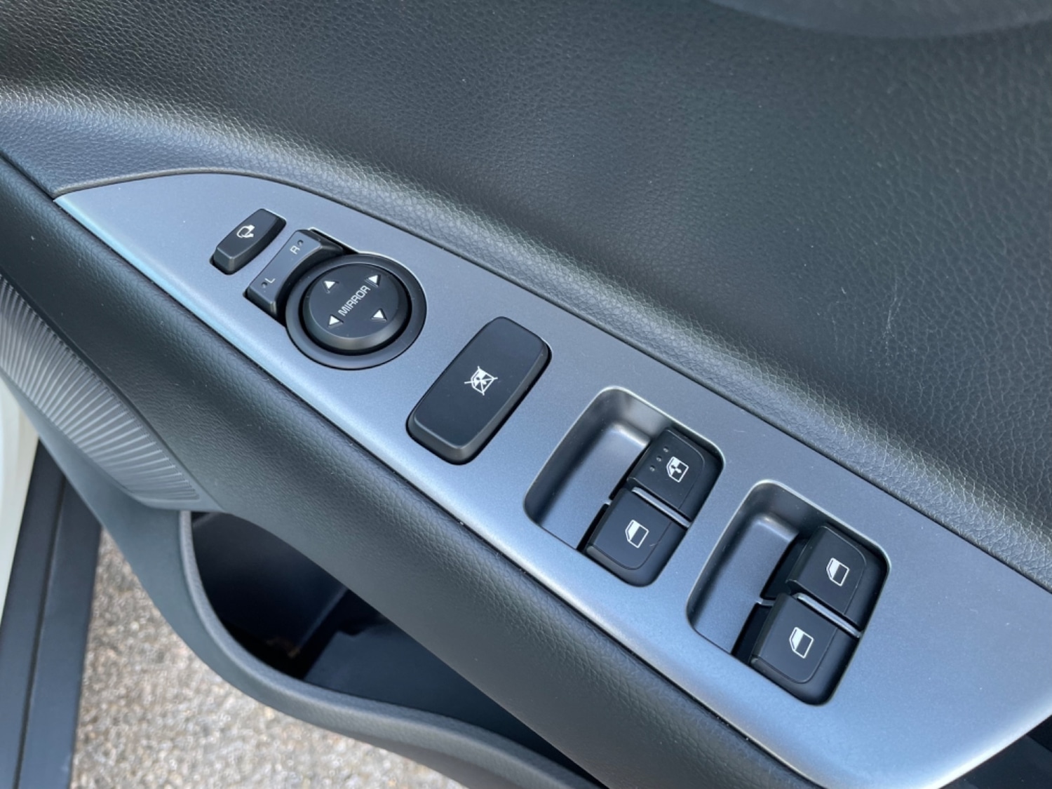 Used Kia Stonic 2022 for sale - 77457786: Photo 6