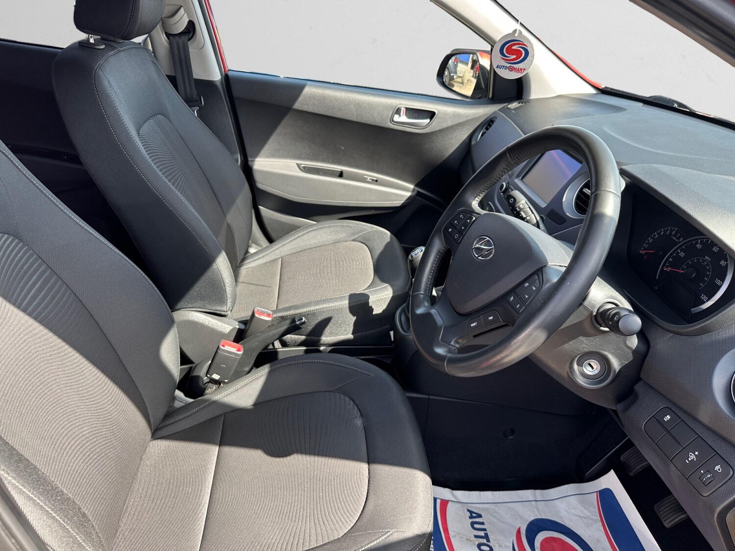 Used Hyundai i10 2019 for sale - 78172725: Photo 14