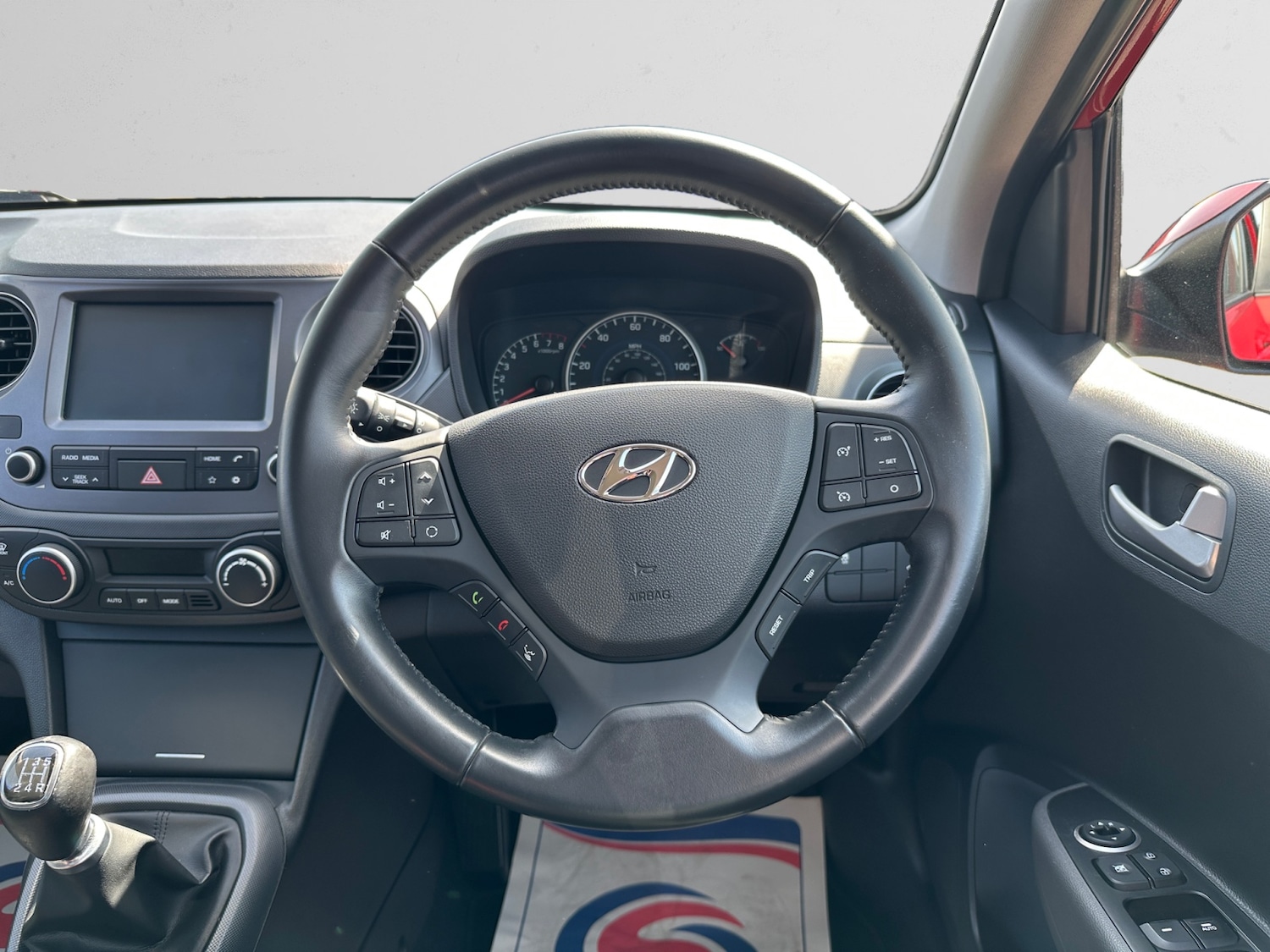 Used Hyundai i10 2019 for sale - 78172725: Photo 9