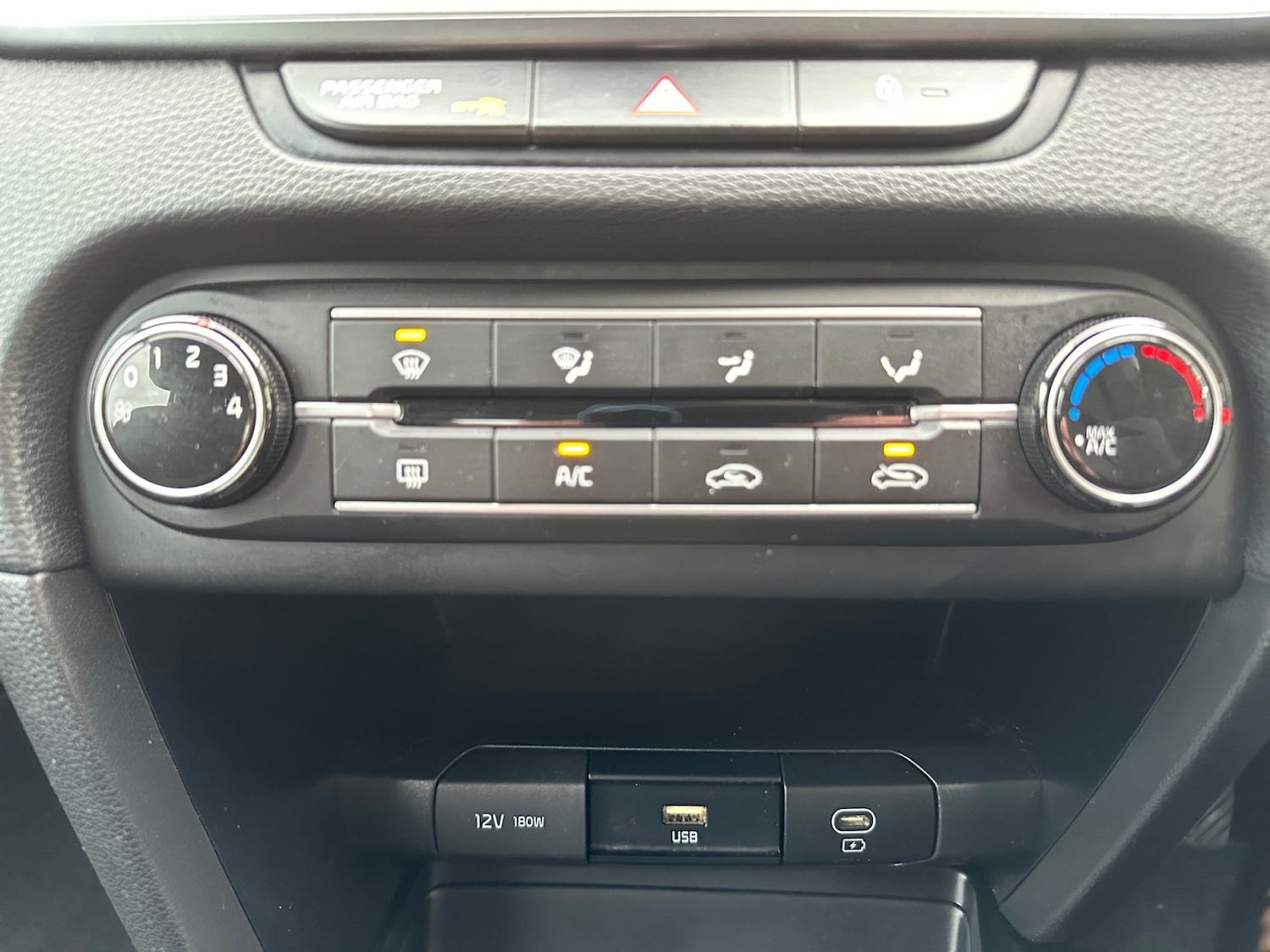 Used Kia XCeed 2022 for sale - 76834882: Photo 24