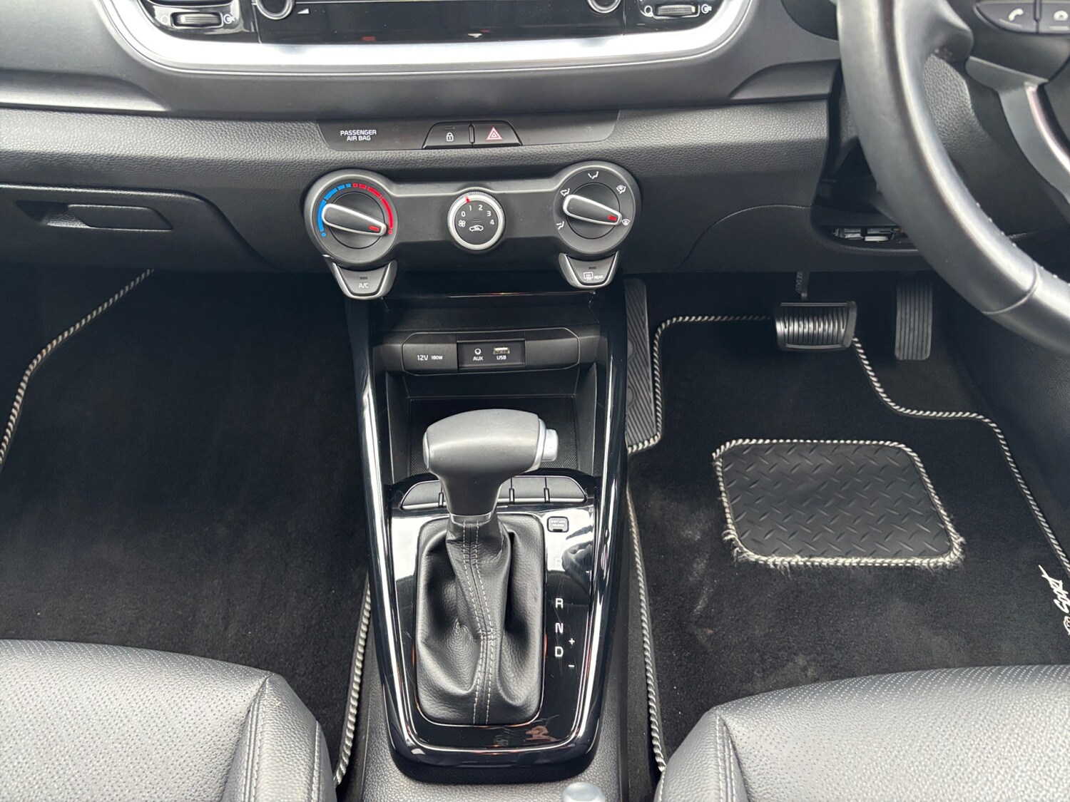 Used Kia Stonic 2020 for sale - 78080944: Photo 10