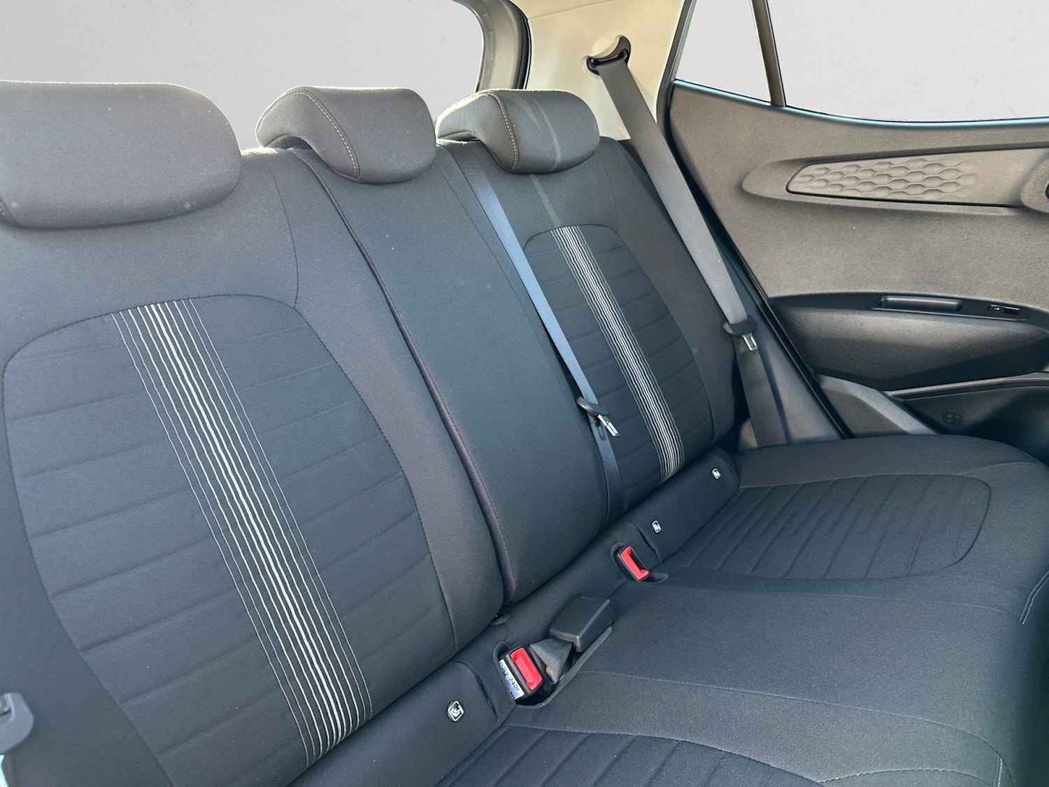 Used Hyundai i10 2023 for sale - 77353776: Photo 11