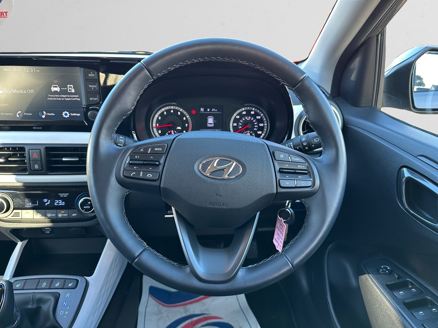 Used Hyundai i10 2023 for sale - 77353776: Photo 9