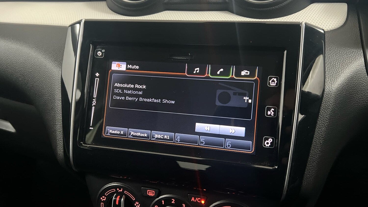 Used Suzuki Swift 2021 for sale - 78141160: Photo 22