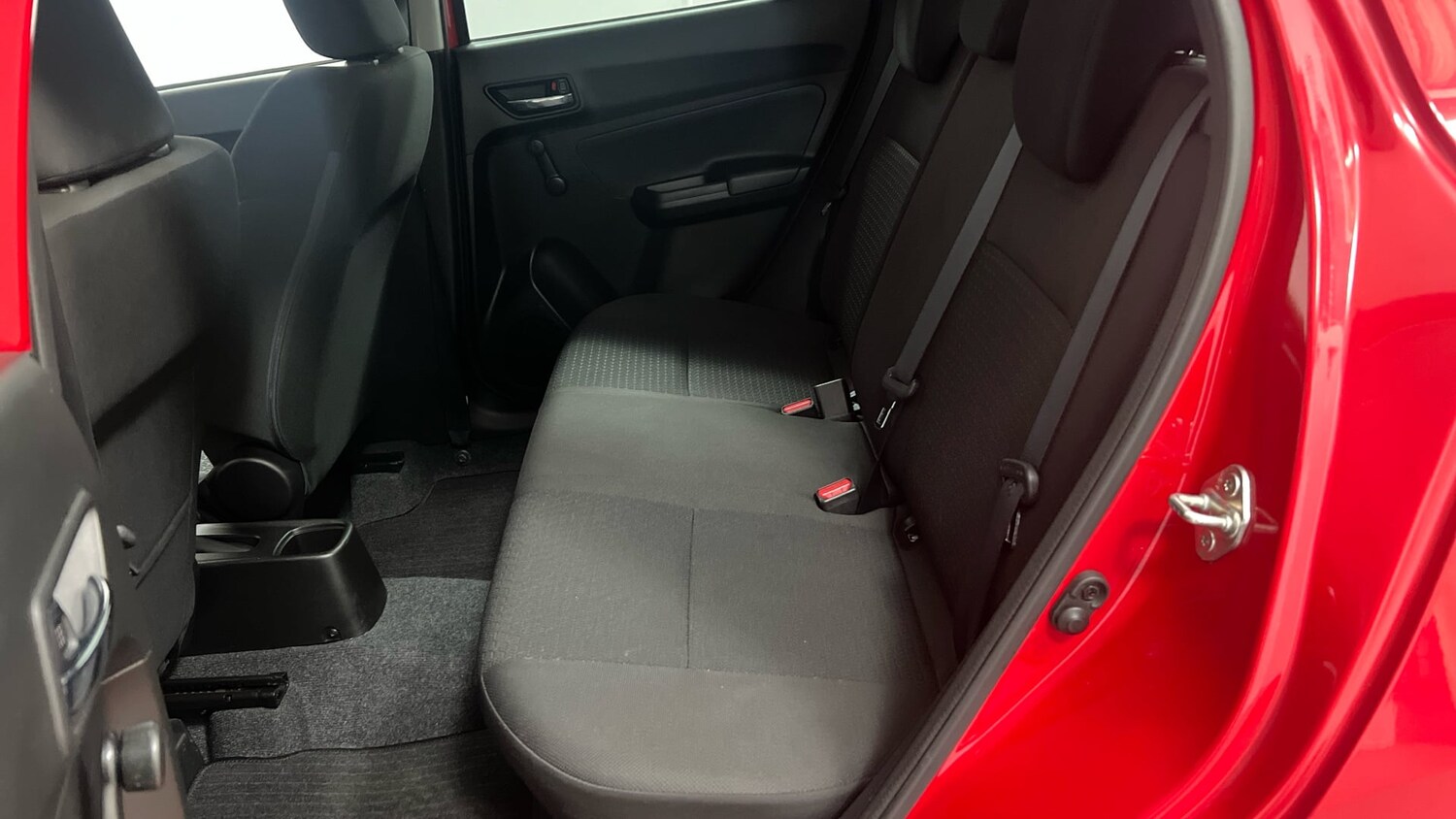 Used Suzuki Swift 2021 for sale - 78141160: Photo 9