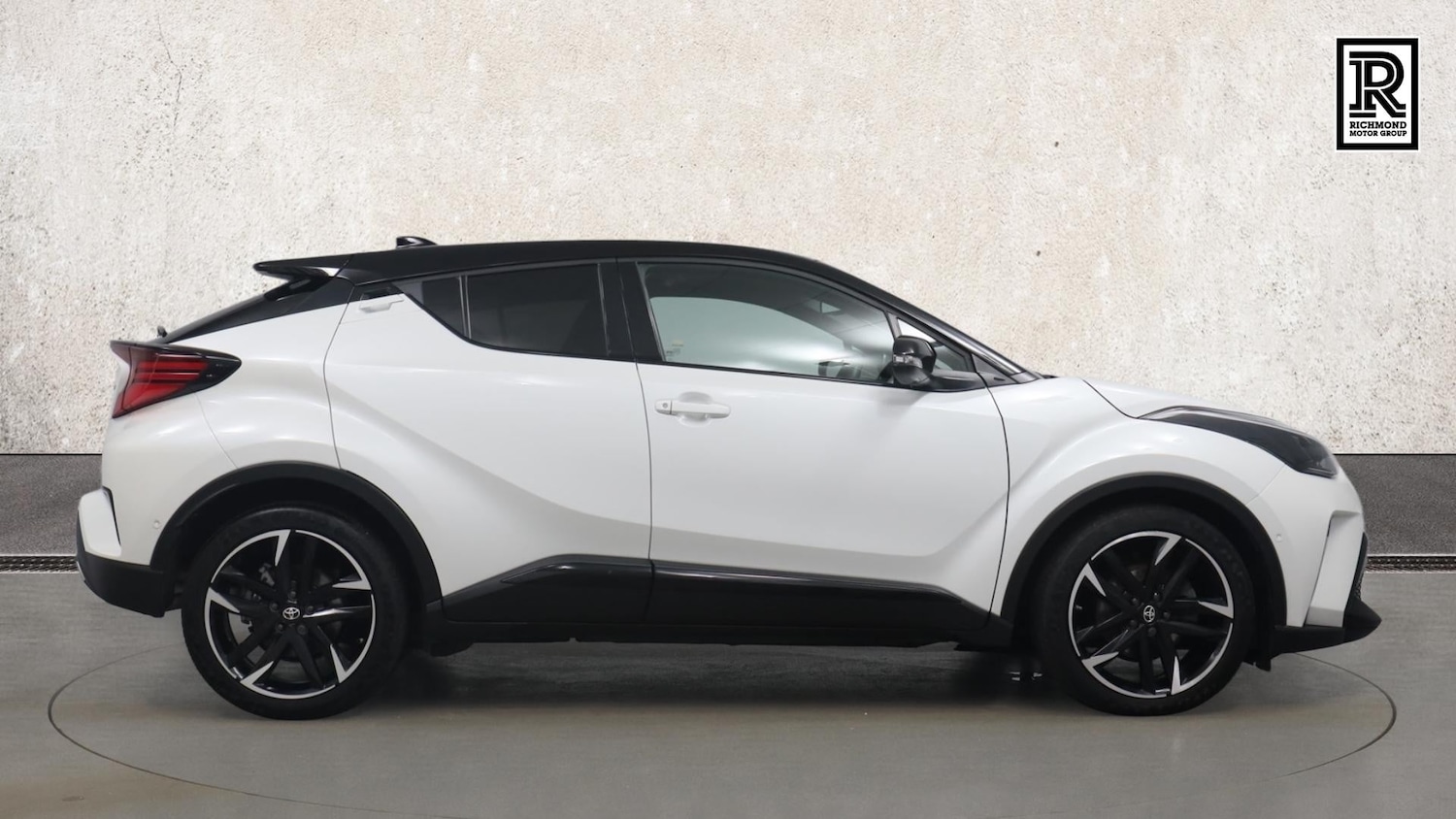 Used Toyota C-HR 2023 for sale - 77766670: Photo 4