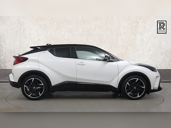 Used Toyota C-HR 2023 for sale - 77766670: Photo