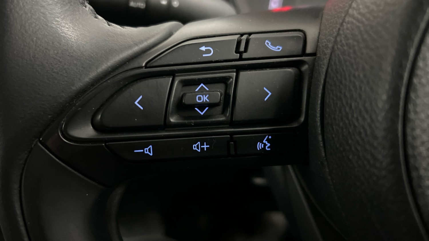 Used Toyota Aygo X 2022 for sale - 77342814: Photo 15