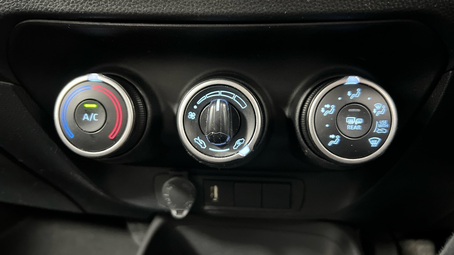 Used Toyota Aygo X 2022 for sale - 77342814: Photo 17