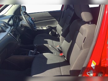 Used Suzuki Swift 2021 for sale - 78317553: Photo