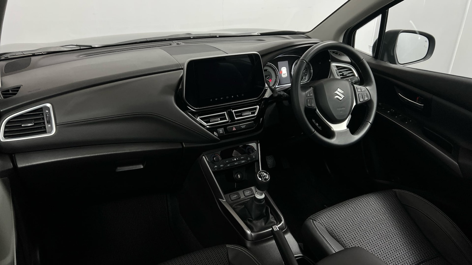 Used Suzuki SX4 S-Cross 2025 for sale - 77264625: Photo 2