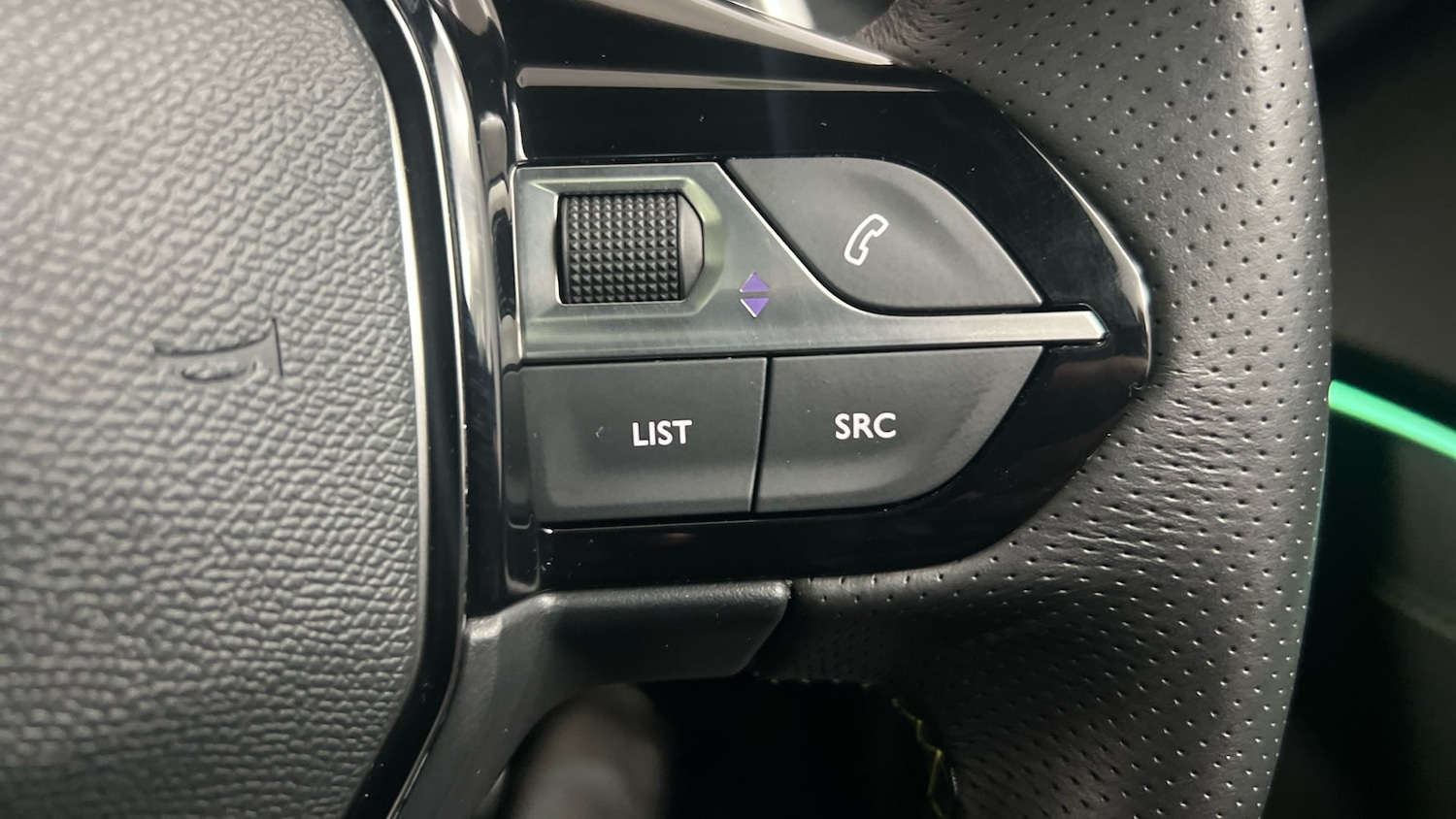 Used Peugeot 2008 2022 for sale - 78213801: Photo 16