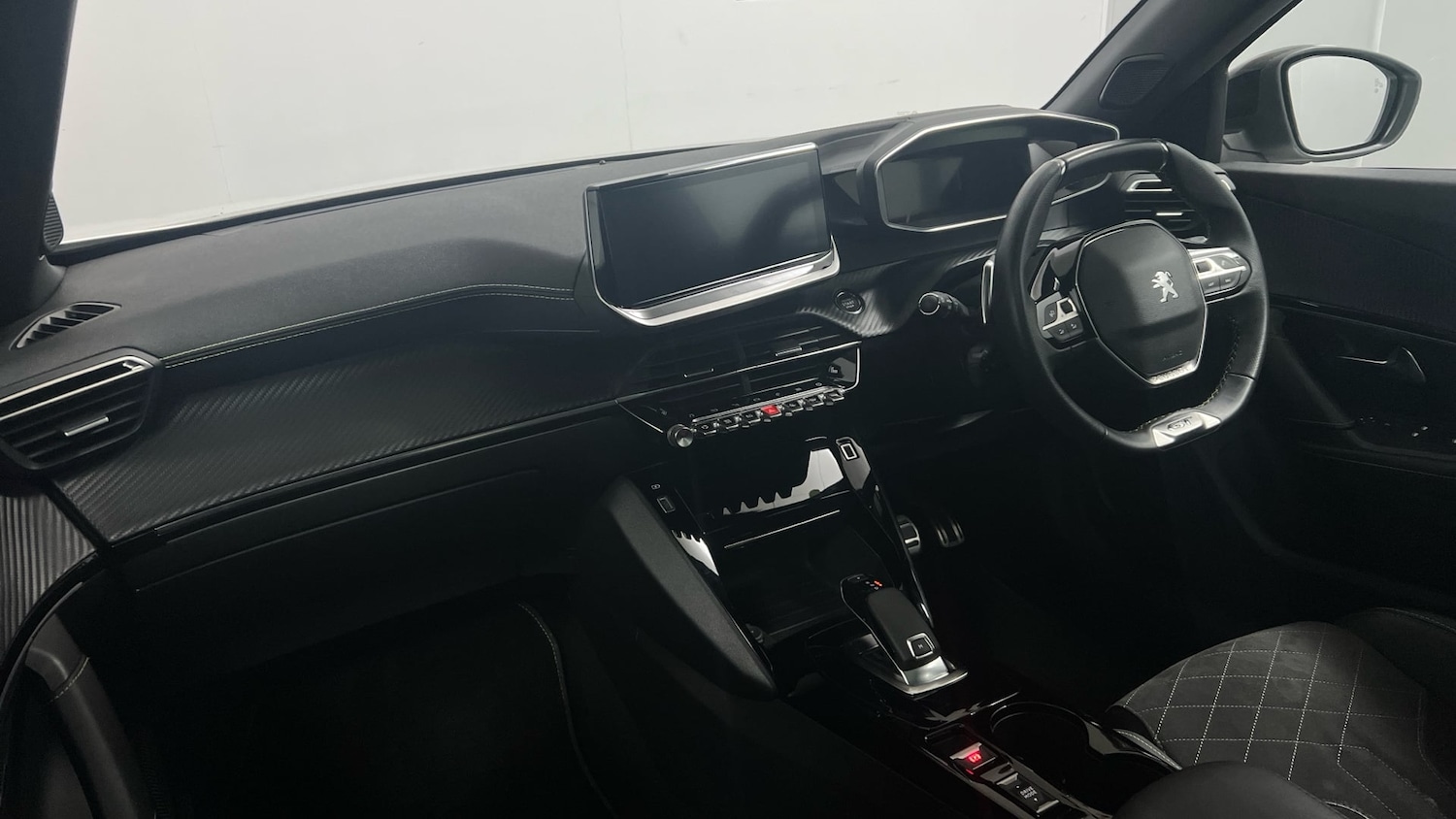 Used Peugeot 2008 2022 for sale - 78213801: Photo 2