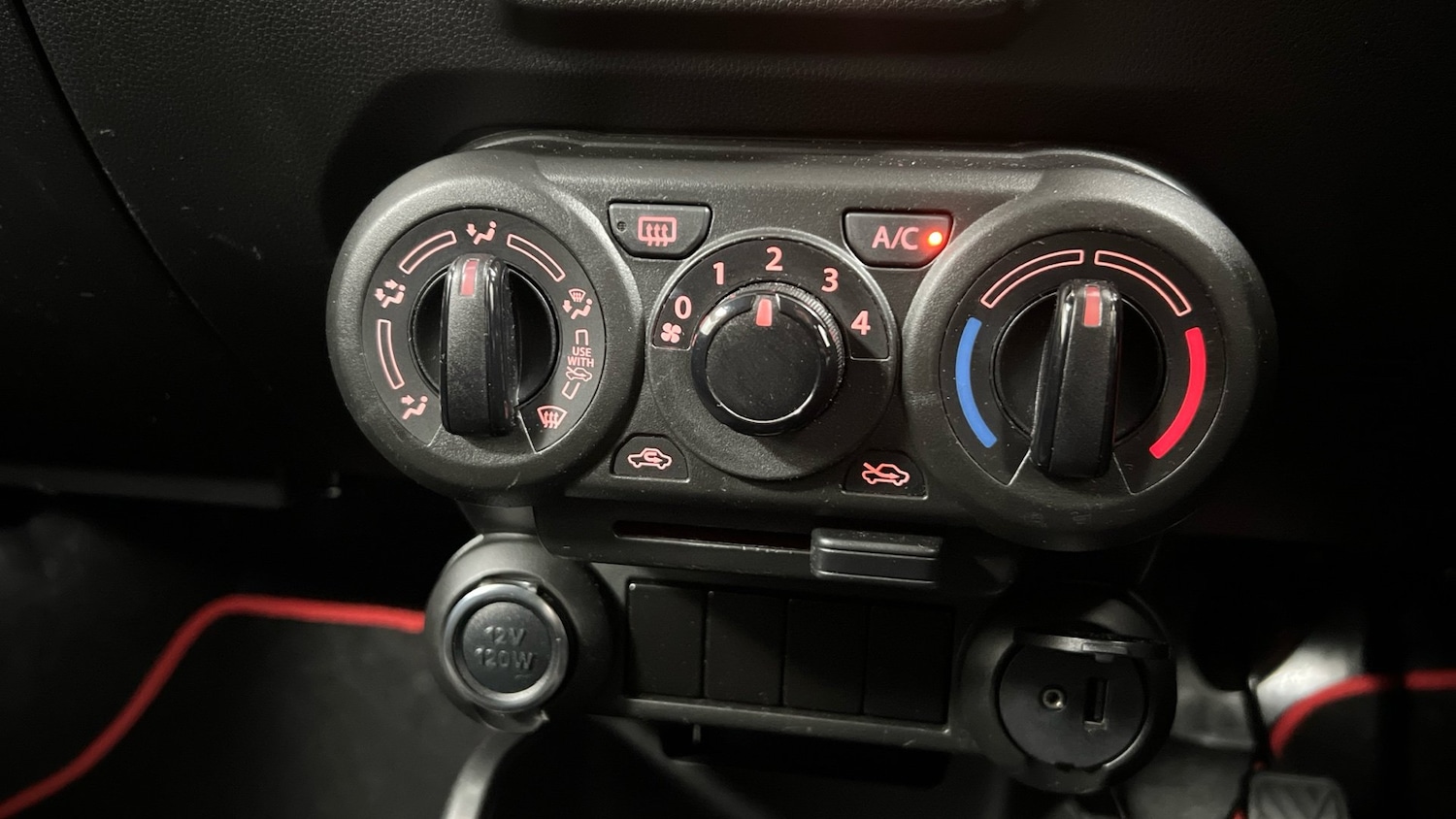 Used Suzuki Ignis 2020 for sale - 76680970: Photo 17