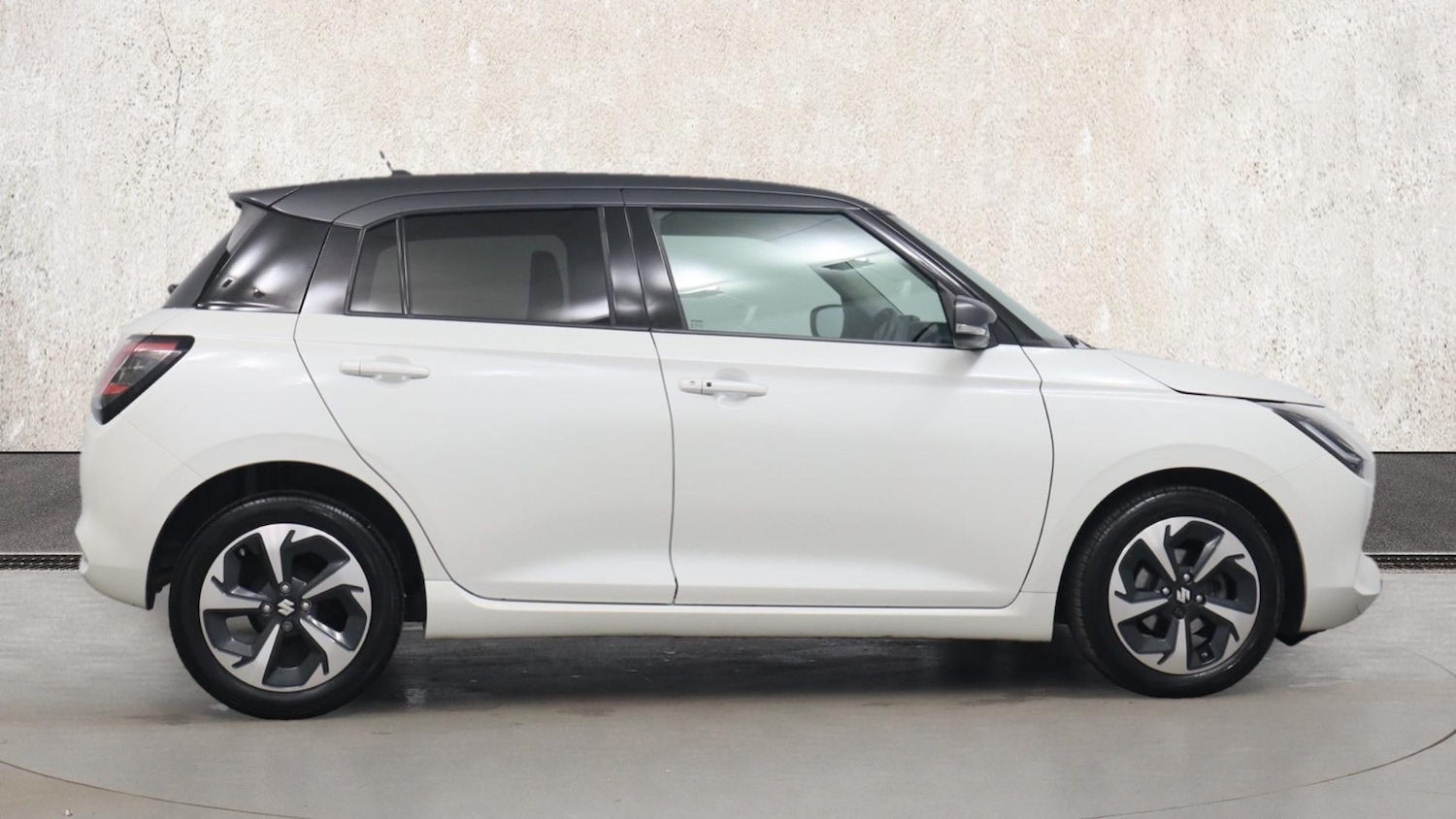 Used Suzuki Swift 2025 for sale - 78005314: Photo 4