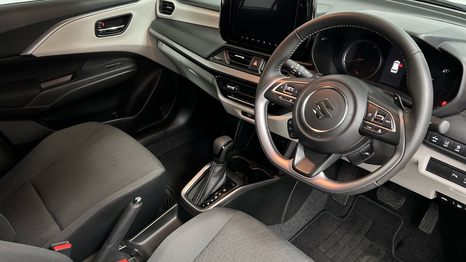 Used Suzuki Swift 2025 for sale - 78005314: Photo 6