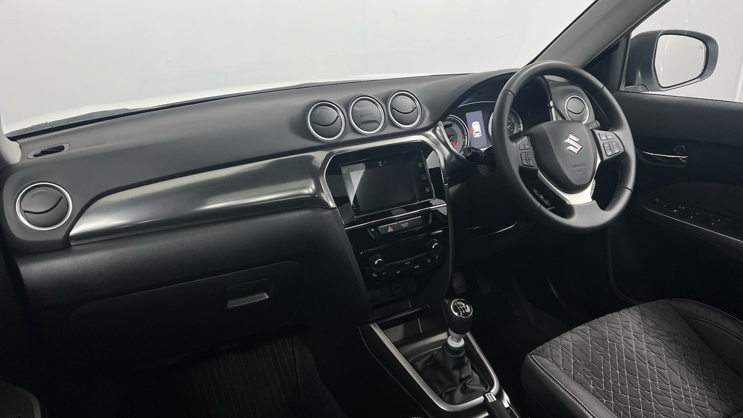 Used Suzuki Vitara 2023 for sale - 76676115: Photo 2