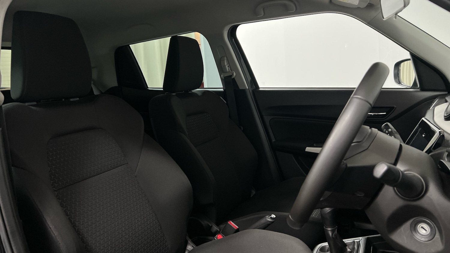 Used Suzuki Swift 2023 for sale - 76785331: Photo 12