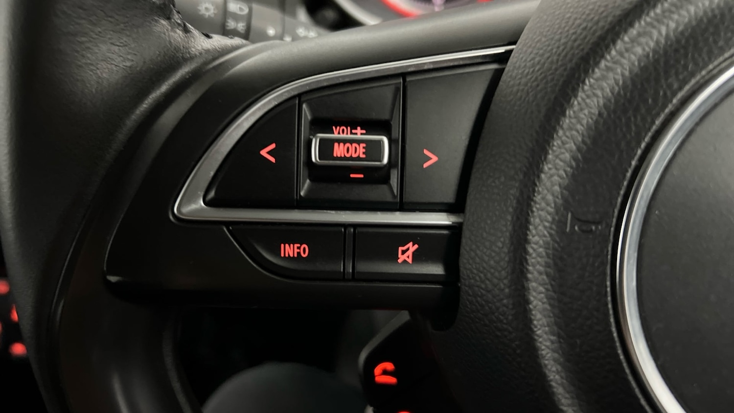 Used Suzuki Swift 2023 for sale - 76785331: Photo 15