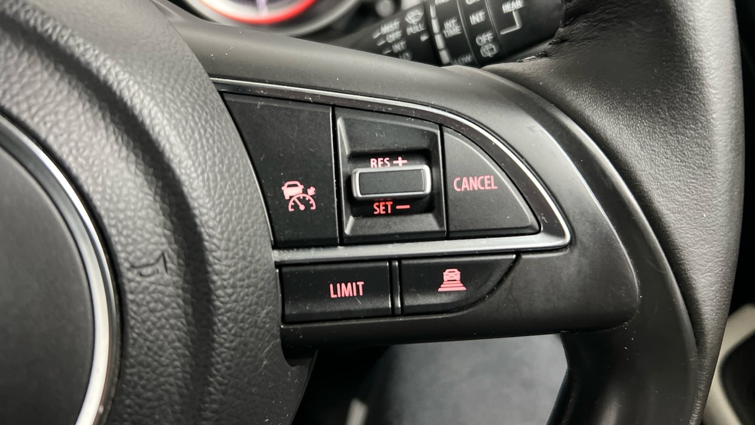 Used Suzuki Swift 2023 for sale - 76785331: Photo 16