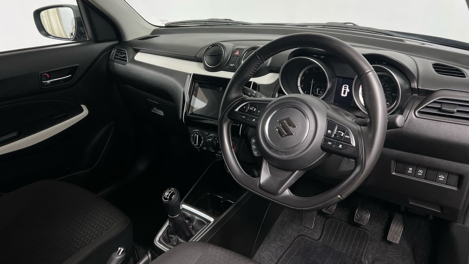 Used Suzuki Swift 2023 for sale - 76785331: Photo 6