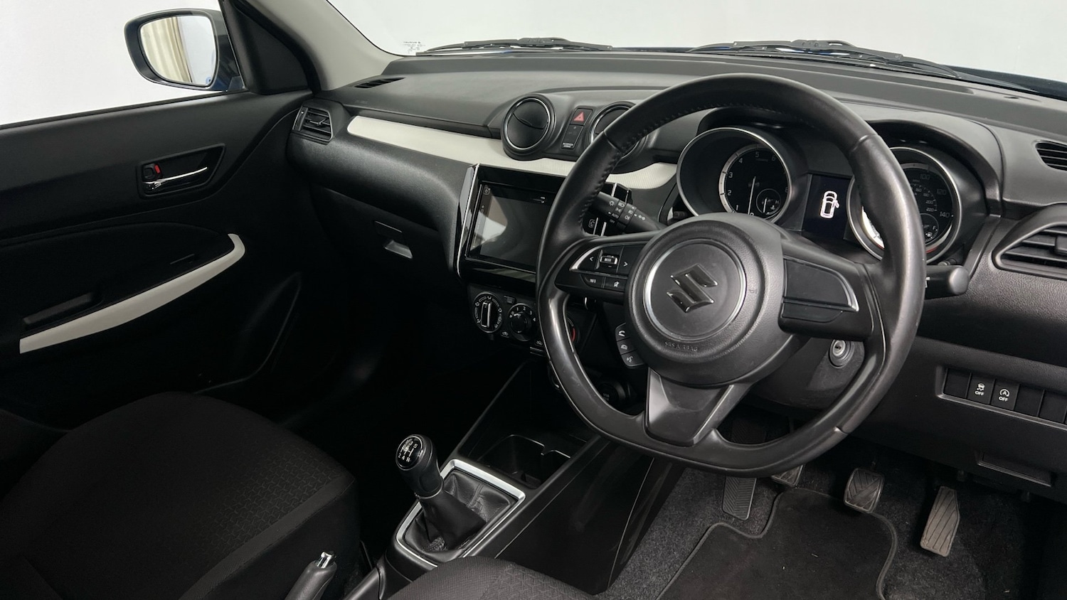 Used Suzuki Swift 2020 for sale - 76751960: Photo 6