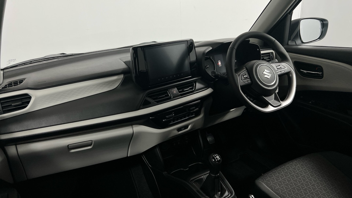 Used Suzuki Swift 2025 for sale - 77631184: Photo 2