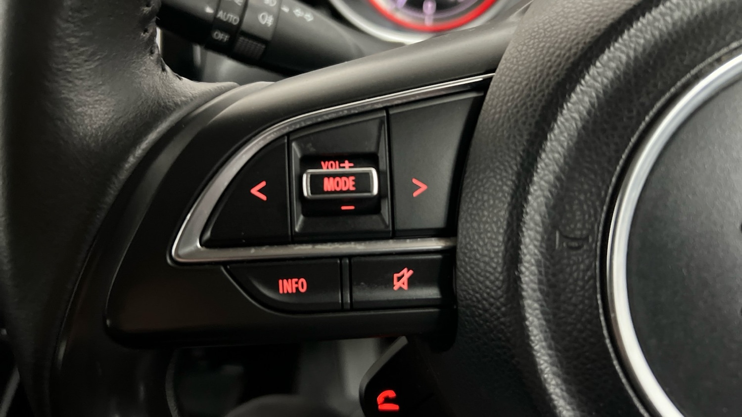 Used Suzuki Swift 2020 for sale - 77028249: Photo 15