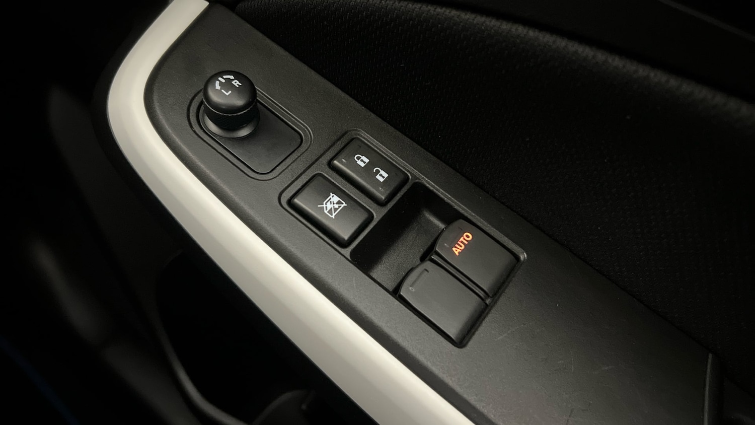 Used Suzuki Swift 2021 for sale - 77881291: Photo 21