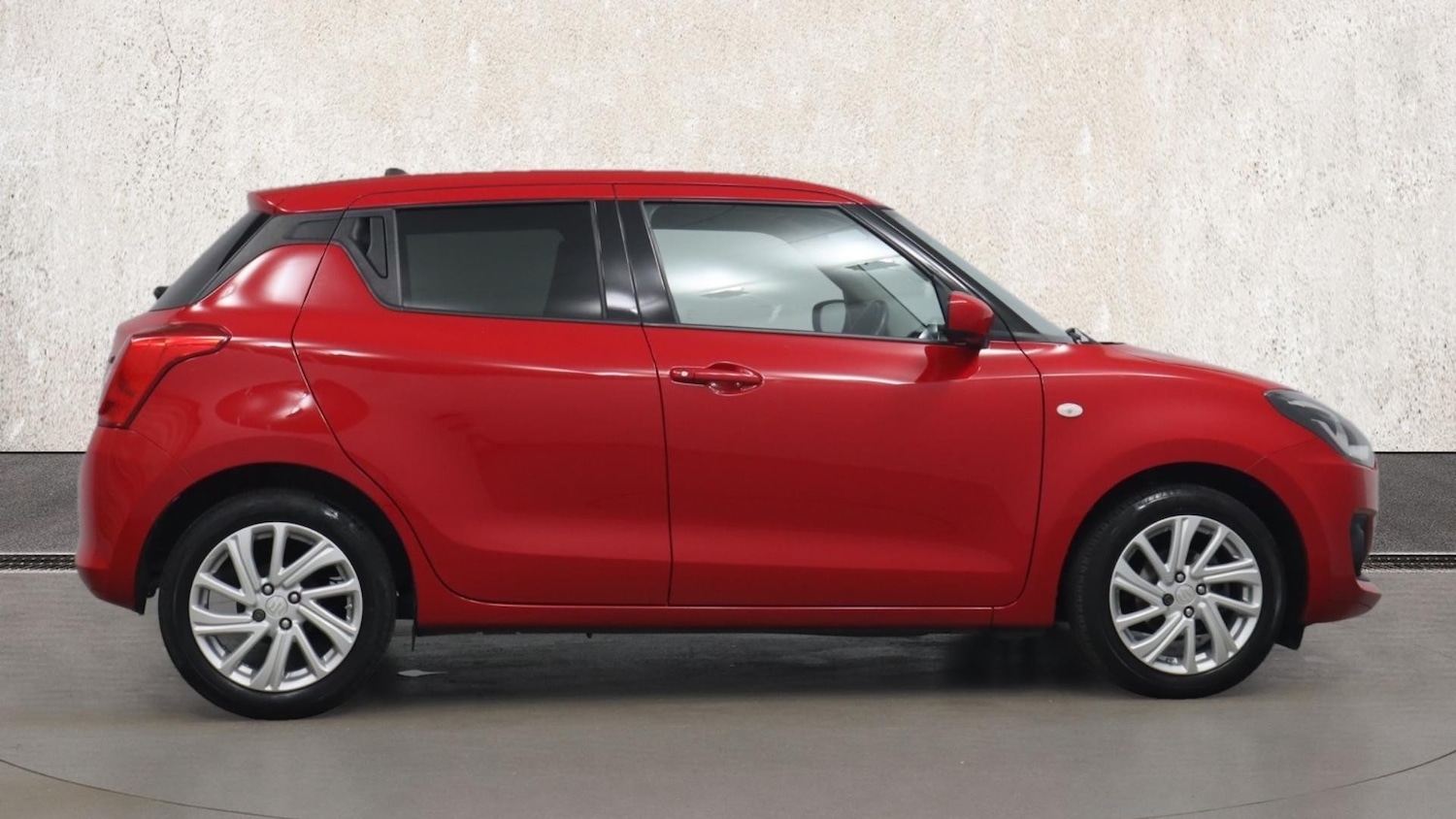 Used Suzuki Swift 2022 for sale - 76675139: Photo 4