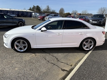 Used Audi A4 2018 for sale - 77846500: Photo