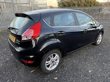 Used Ford Fiesta 2015 for sale - 76589051: Photo