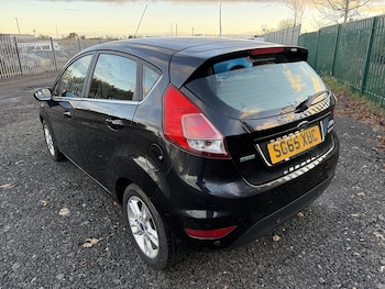 Used Ford Fiesta 2015 for sale - 76589051: Photo