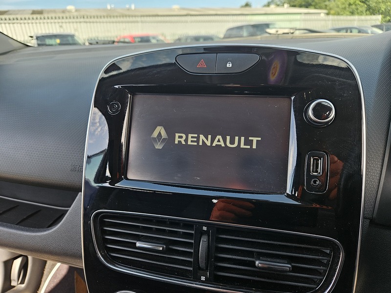 Used Renault Clio 2017 for sale - 76216501: Photo 24