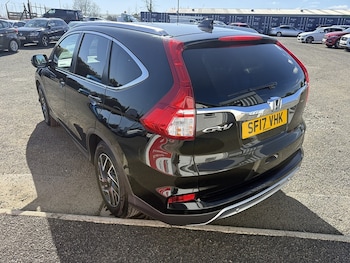 Used Honda CR-V 2017 for sale - 78714108: Photo
