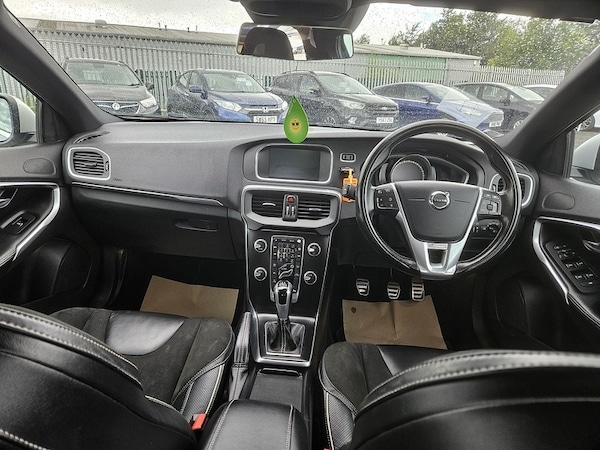 Used Volvo V40 2017 for sale - 76216510: Photo 15