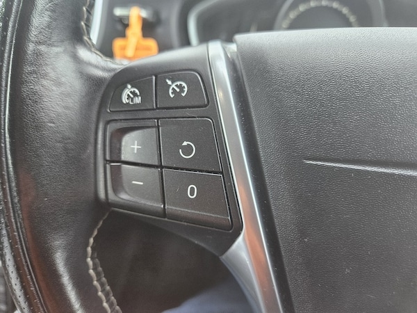 Used Volvo V40 2017 for sale - 76216510: Photo 19