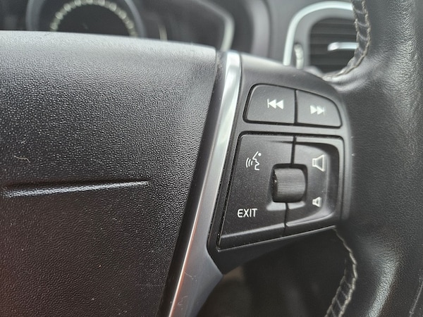 Used Volvo V40 2017 for sale - 76216510: Photo 20