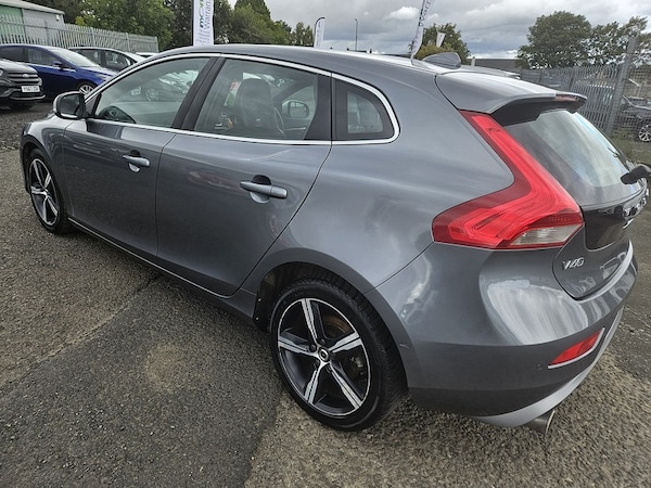 Used Volvo V40 2017 for sale - 76216510: Photo 7