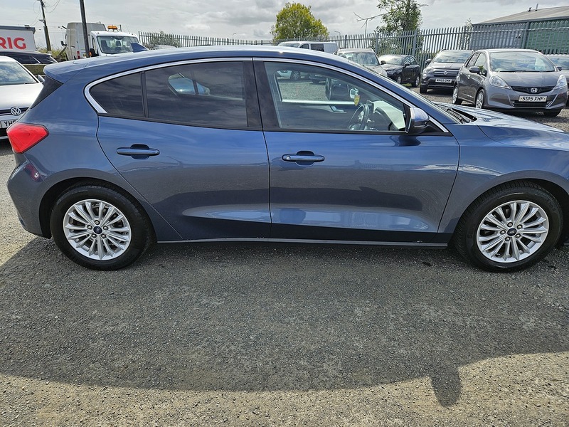 Used Ford Focus 2019 for sale - 76216499: Photo 4
