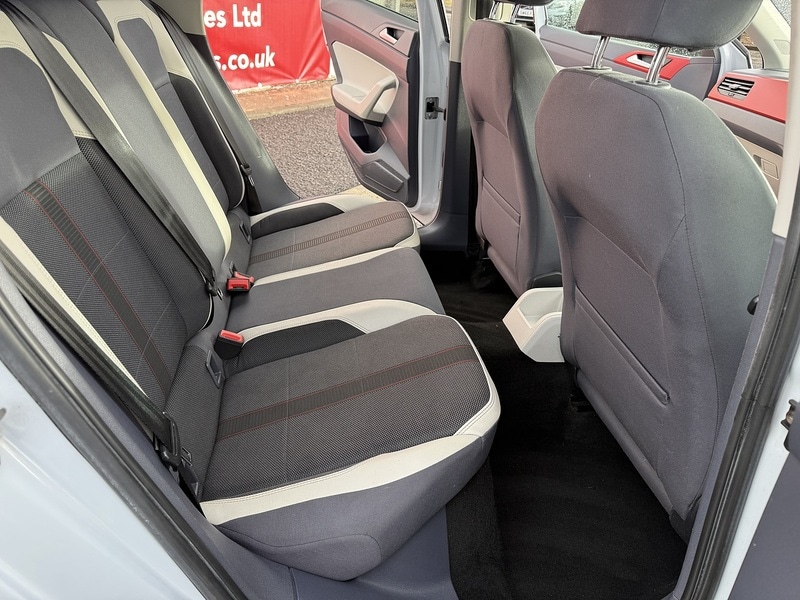 Used Volkswagen Polo 2018 for sale - 77605239: Photo 15