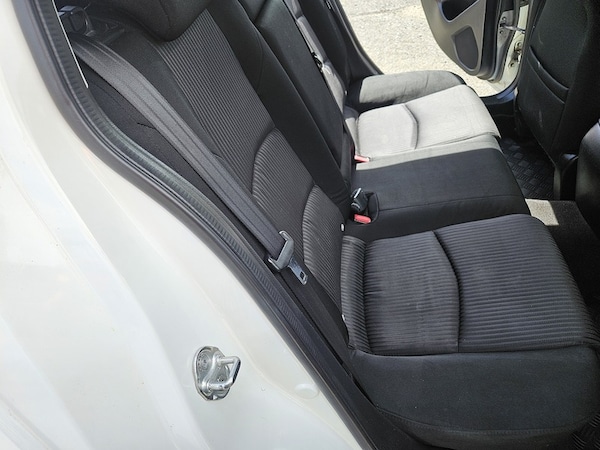 Used Mazda Mazda3 2014 for sale - 76216500: Photo 14