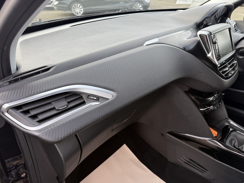 Used Peugeot 2008 2016 for sale - 77404586: Photo 18