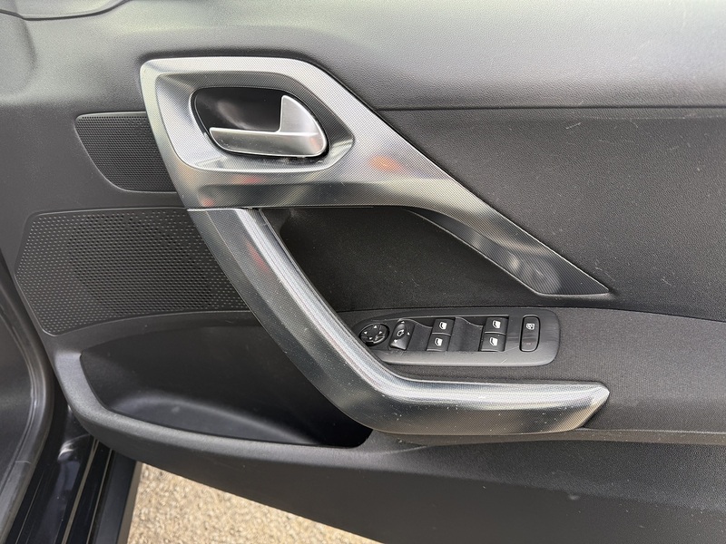 Used Peugeot 2008 2016 for sale - 77404586: Photo 21