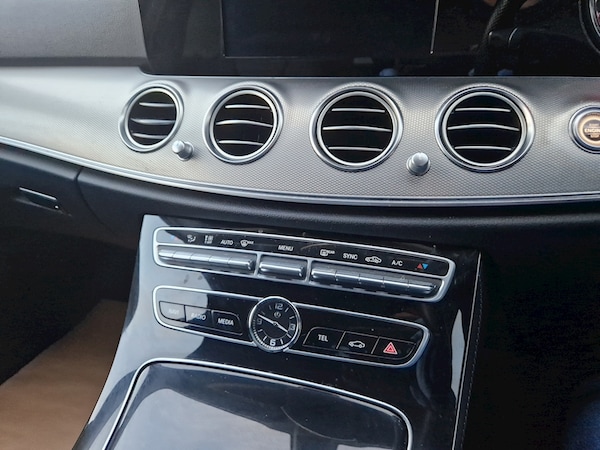 Used Mercedes-Benz E-Class for sale - 76216504: Photo 22