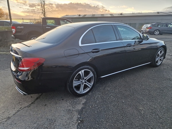 Used Mercedes-Benz E-Class for sale - 76216504: Photo 5