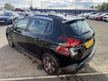 Used Peugeot 2008 2017 for sale - 79435457: Photo