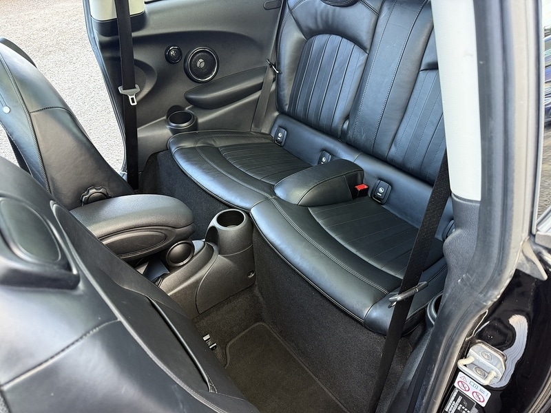 Used MINI Hatch 2019 for sale - 76216523: Photo 16