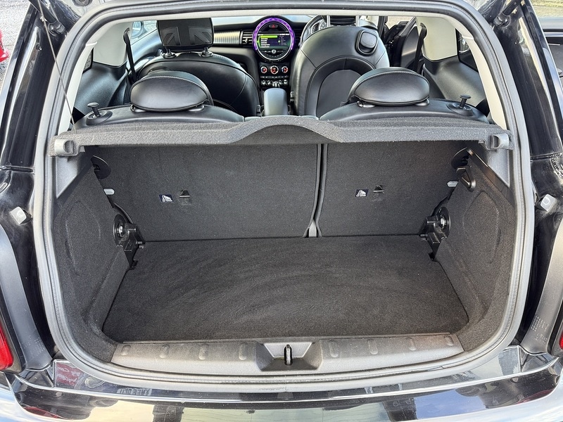 Used MINI Hatch 2019 for sale - 76216523: Photo 18